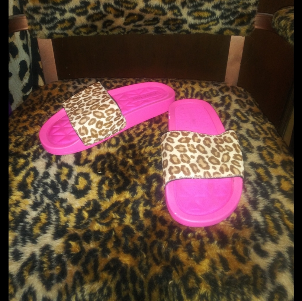 Gianni Bini Leopard and Pink Sandals